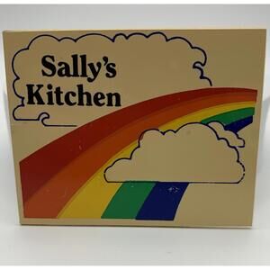 Vtg 1980s Sally’s Kitchen Rainbow Magnet Cute Plastic Kitschy Refrigerator HTF